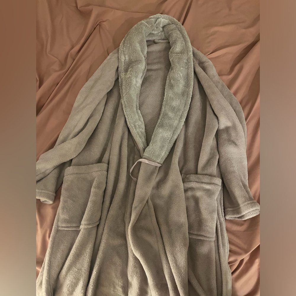 SUPER soft Bathrobe